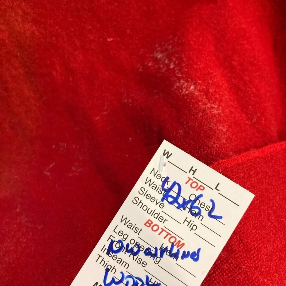 Vintage 1960’s lap blanket. “Northwest Orient” airlines. 42” x‎ 62”. 151 wool.